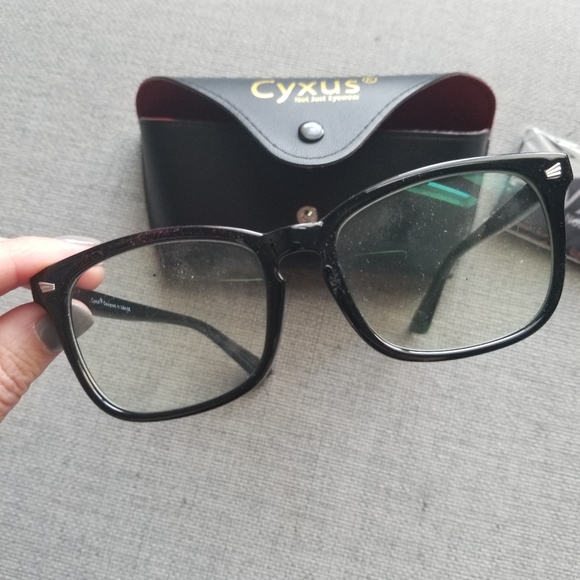 Cyxus Blue Light Glasses- Model: Wing Unisex Frames - Picture 8 of 9